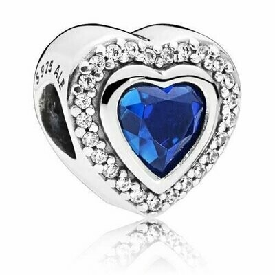 Sparkling Love Charm