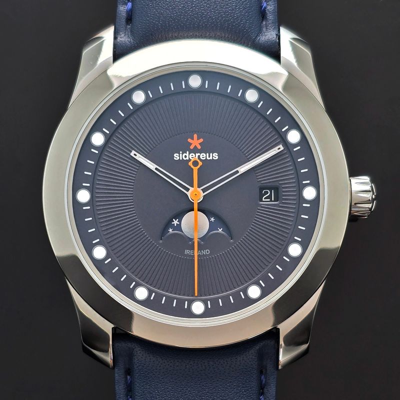 Newgrange Moon Phase with a Polished Finish and a Zenith Blue Dial 25/50 Newgrange Moon Phase with a Polished Finish and a Zenith Blue Dial 25/50
