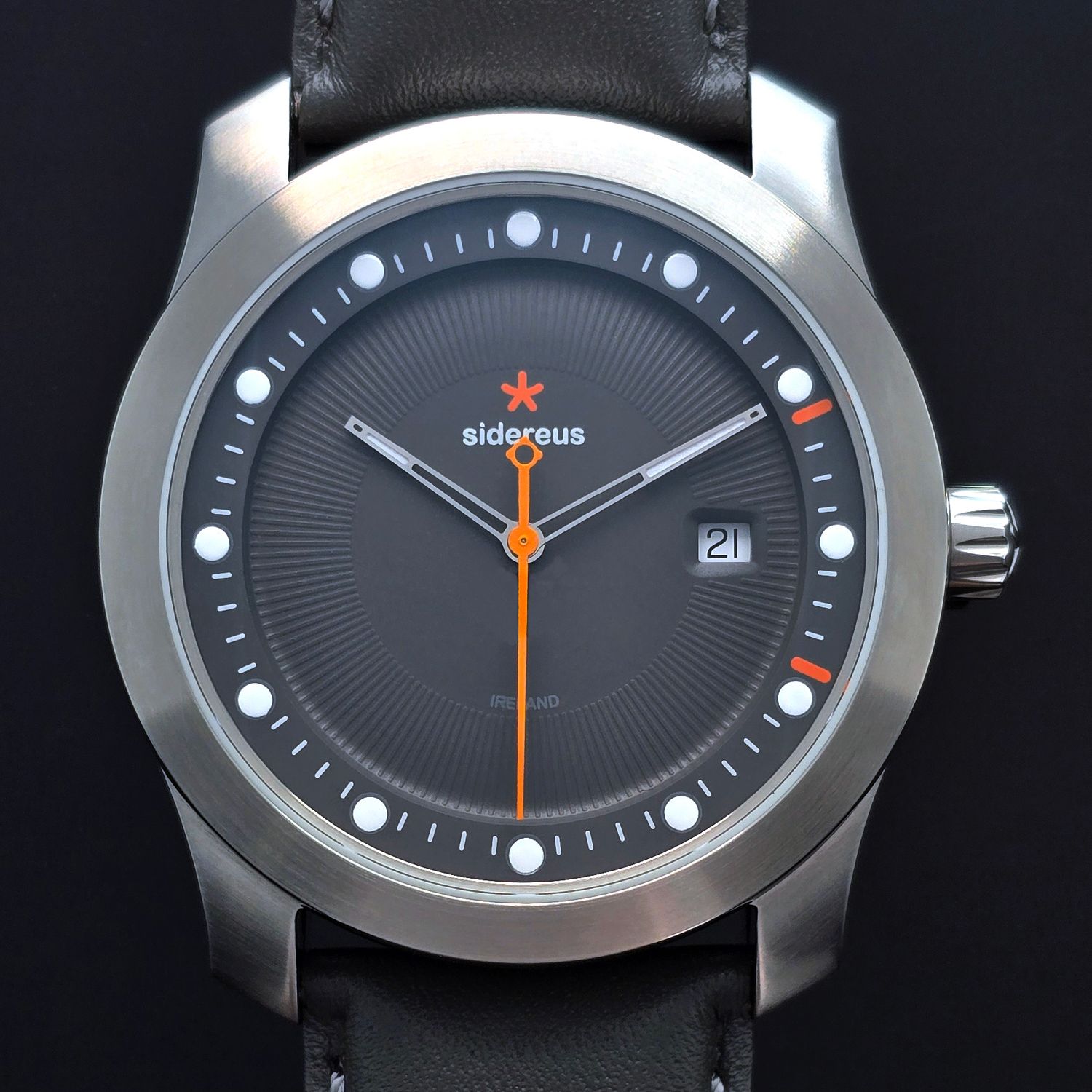 Newgrange Date/Time with a Brushed Finish and a Greywacke Grey Dial 10/50