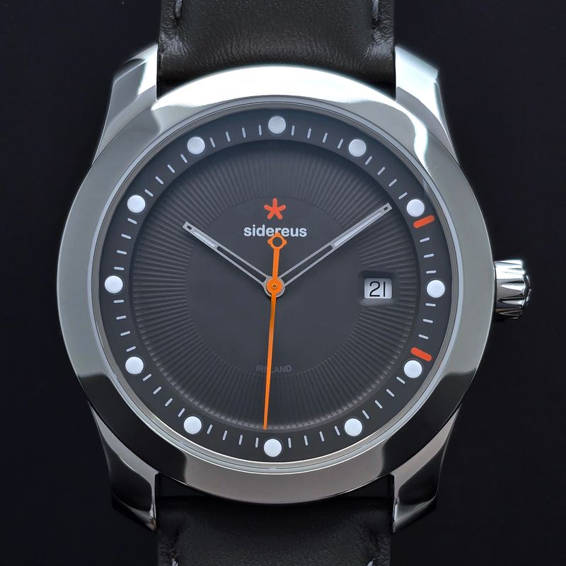 Newgrange Date/Time with a Polished Finish and a Greywacke Grey Dial 10/50 Newgrange Date/Time with a Polished Finish and a Greywacke Grey Dial 10/50