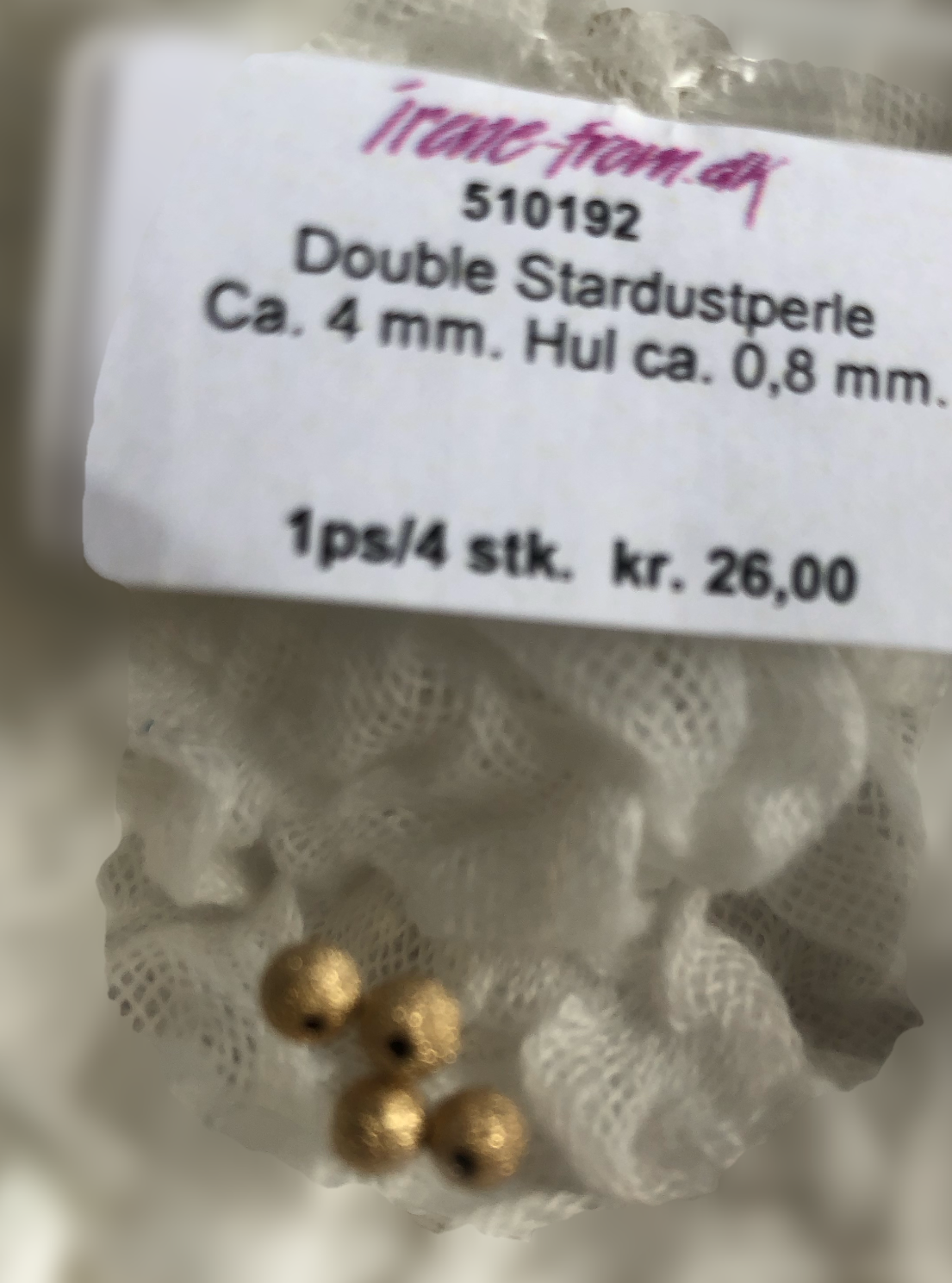 4 mm rund stardust guld double perle. 1 pose 4 stk.