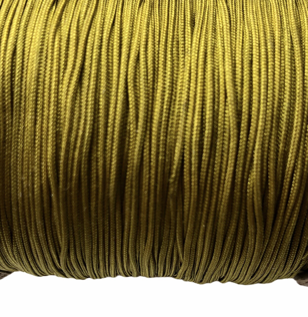 Polyester Snor. 0,8 mm. Grøn/oliven 5 m