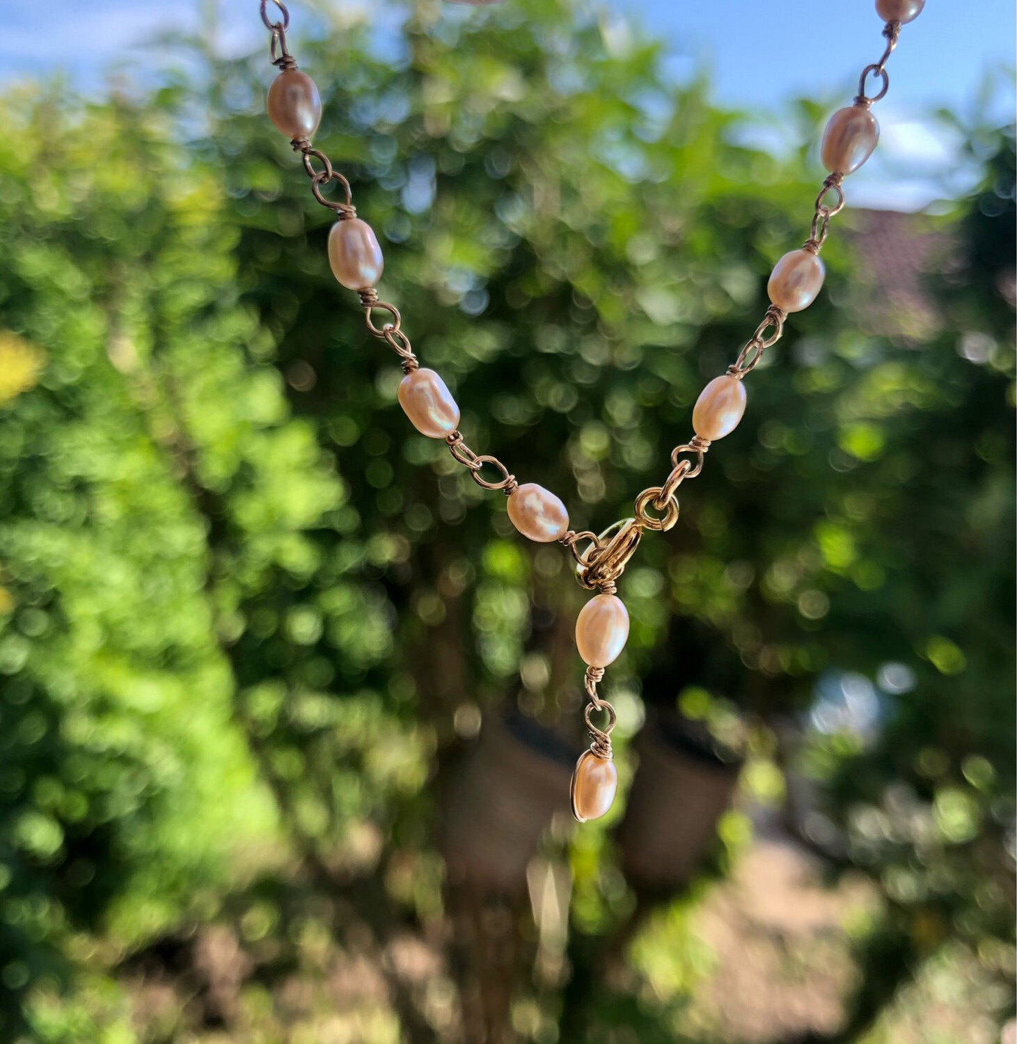 Halskæde med små Ferskvandsperler