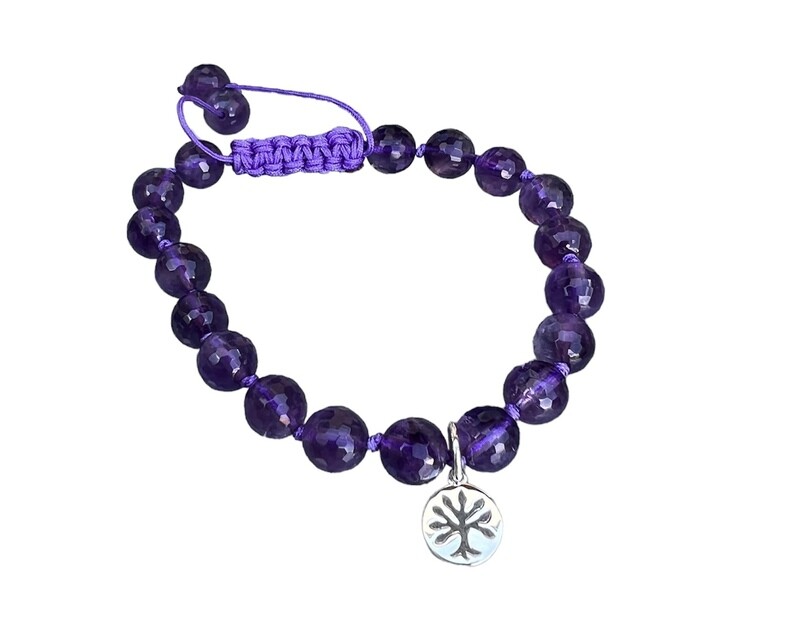 Ametyst armbånd med 8 mm facetslebne sten. Fra