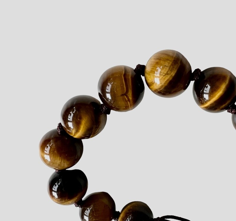 Tigerøje 10 mm glatte sten. Armbånd fra