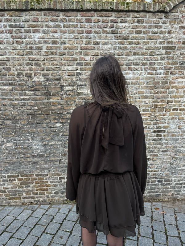 Doorschijnende jurk