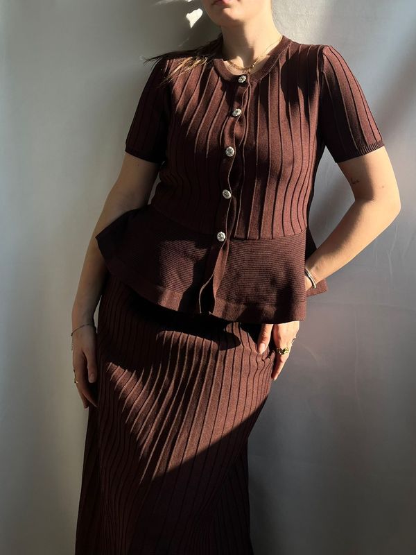 Set top en zwierige rok