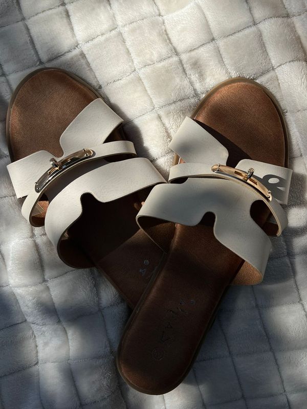 Slipper met goud detail