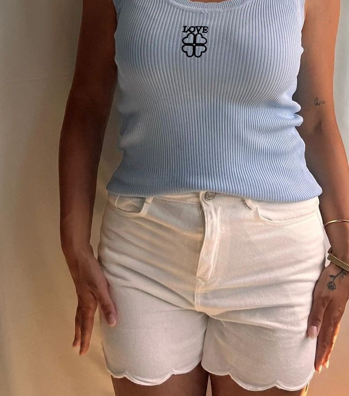 Witte short
