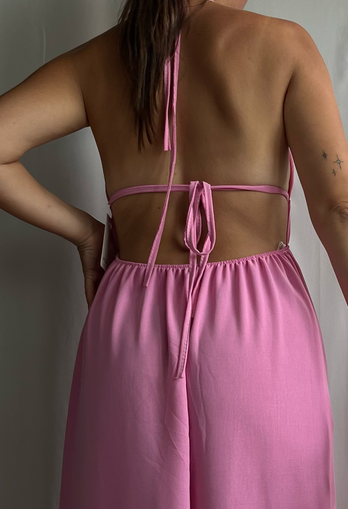 Halter jurk met open rug