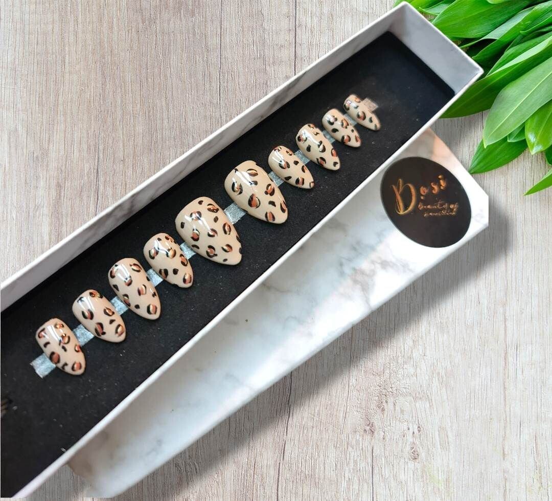 Animal Print Stick on Nails, Large in Short Coffin Style