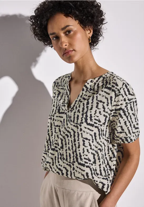 Street One LTD QR Splitneck blouse w turn moonstone sand A345627