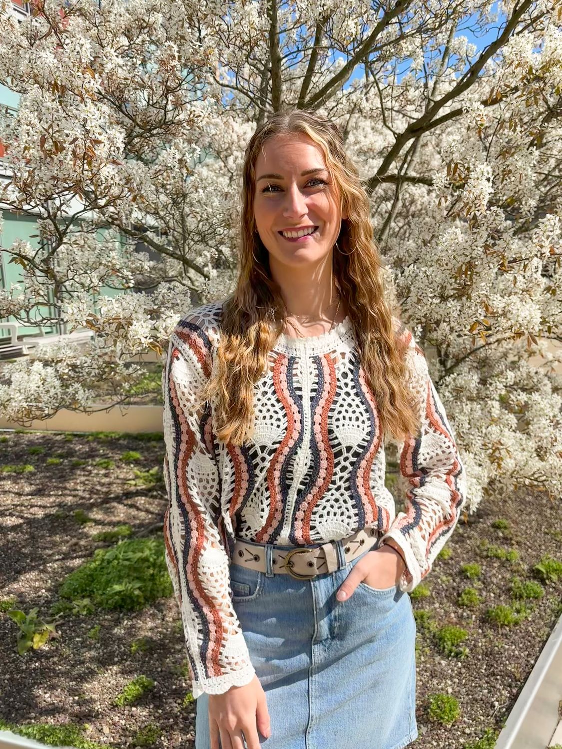 Aview Blouse White/Peach/navy California crocket b
