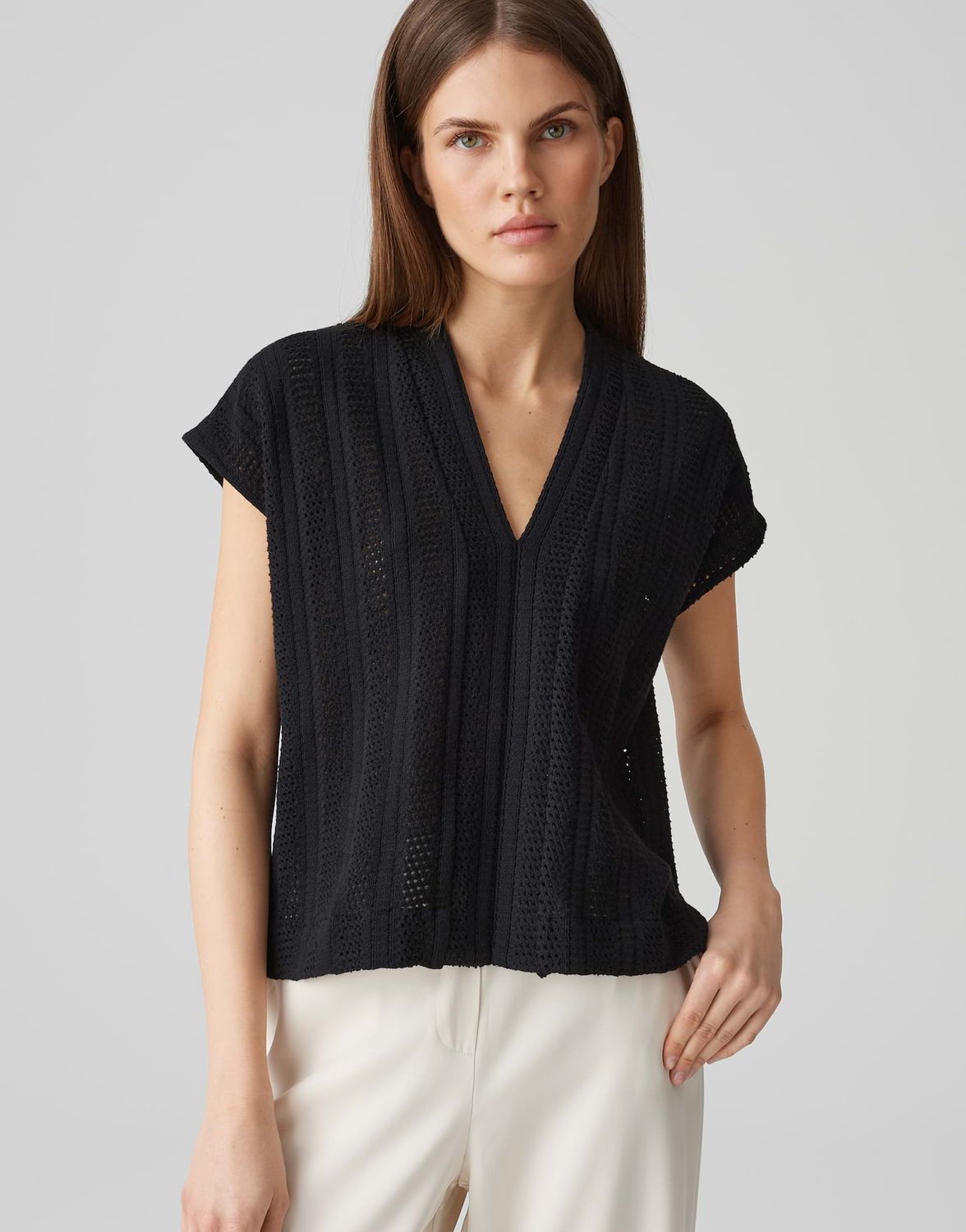 Opus Saniela black 10420513208317