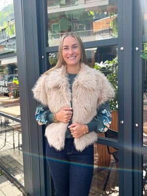 Nukus Loua Gilet Sand NKF08002