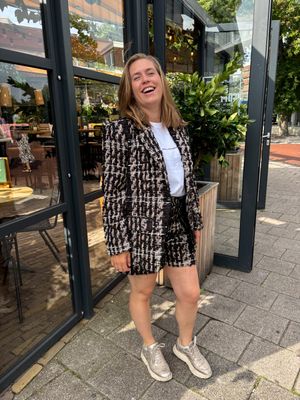 Amaya Amsterdam Blazer Black Momo