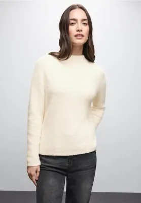 Street One LTD QR_fluffy turtle sweater soft beige A303324