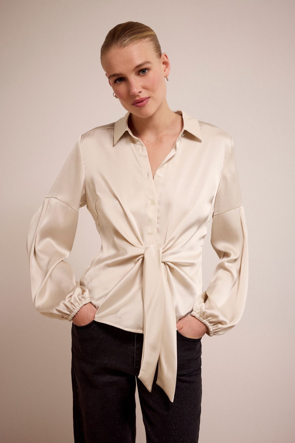 Tramontana Satin-Look Blouse Twisted Detail Stone C17-18-401