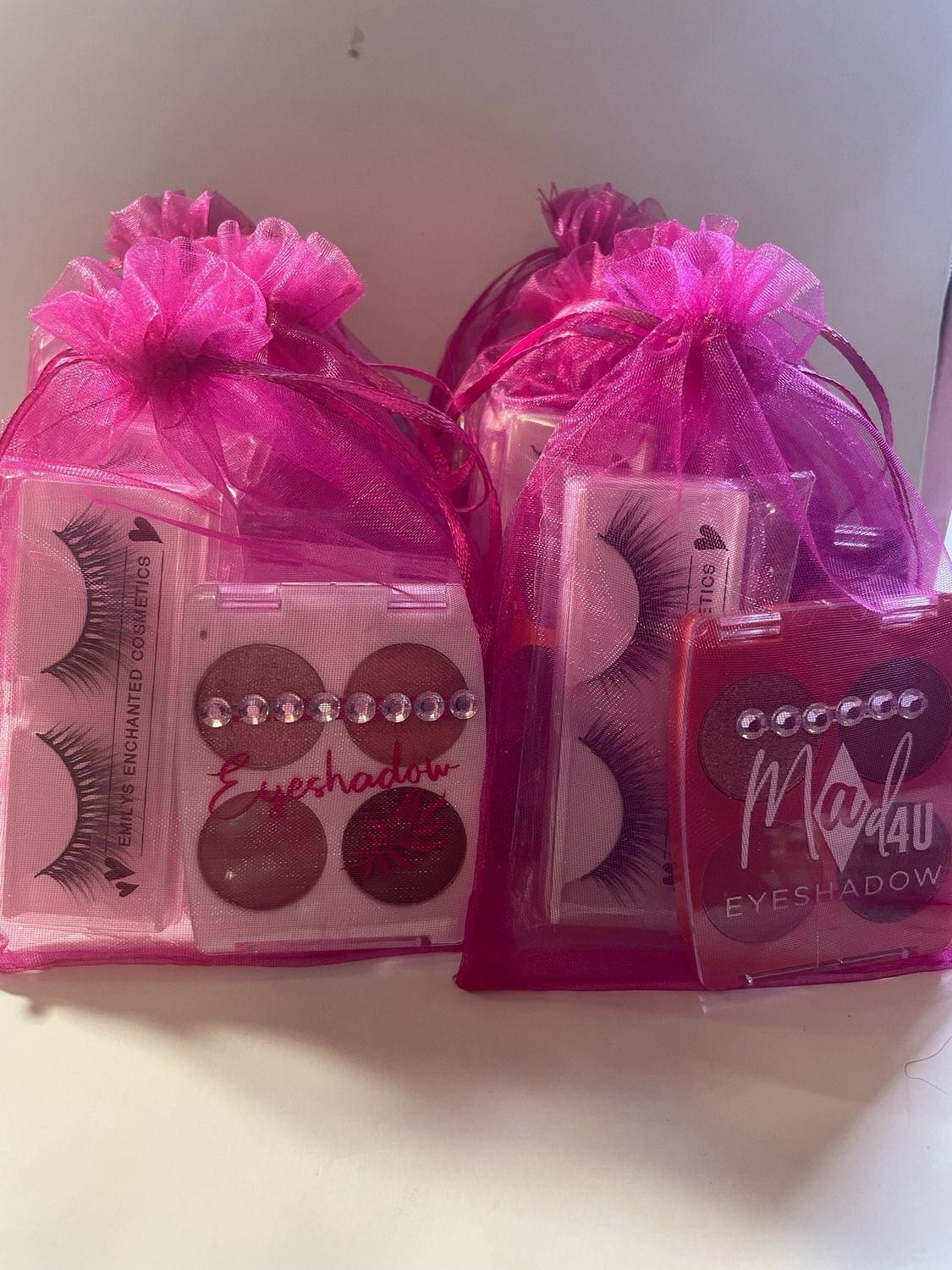 Natural Wispy Eyelash with Mini Eyelash Palette Set 