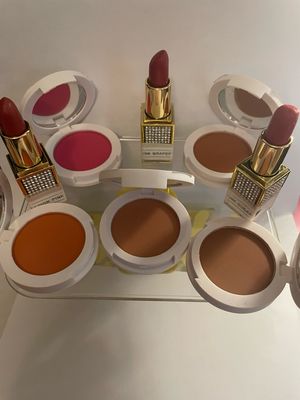 Blushes &amp; Matte Wear Lipsticks 