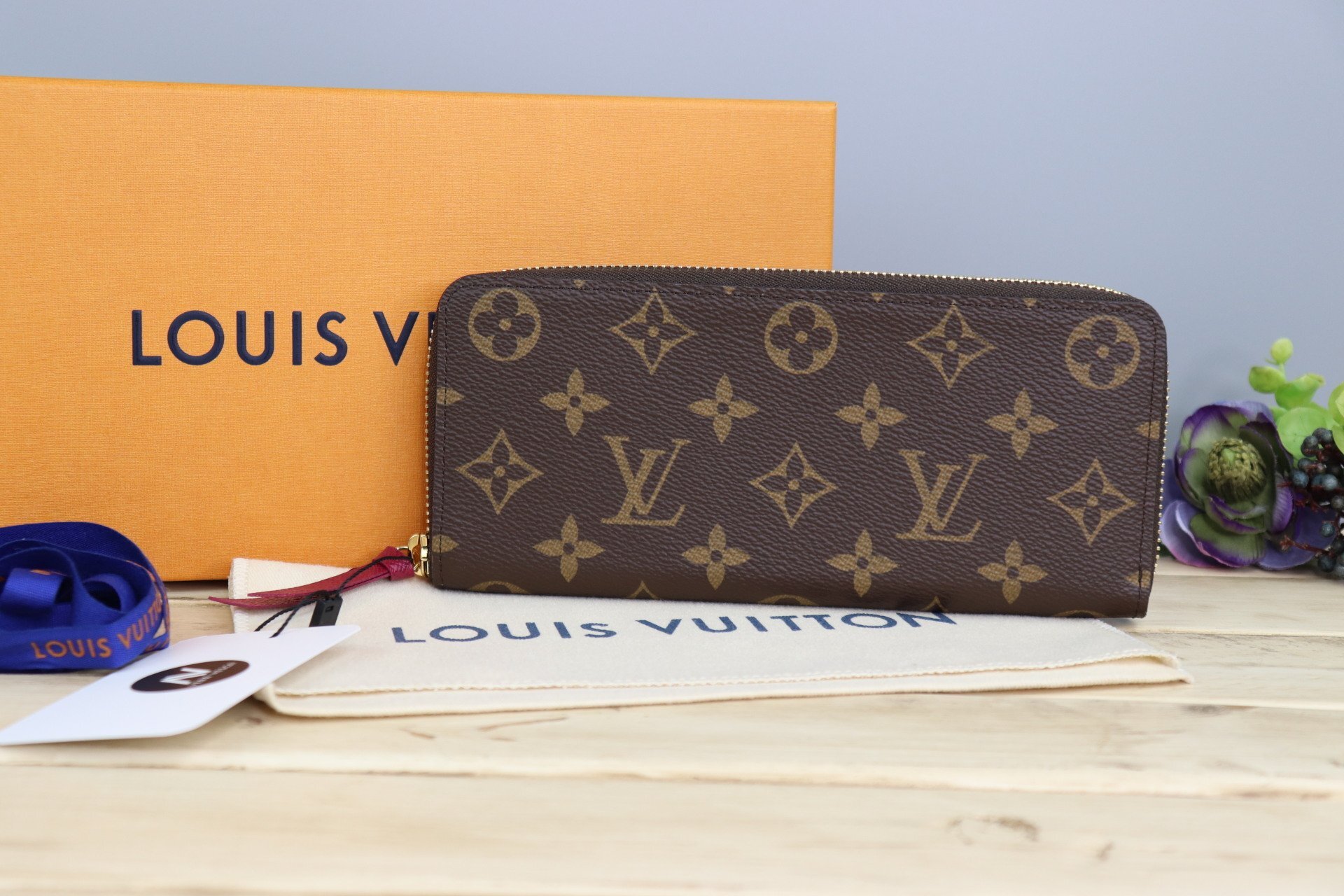 Used louis vuitton CLEMENCE WALLET HANDBAGS