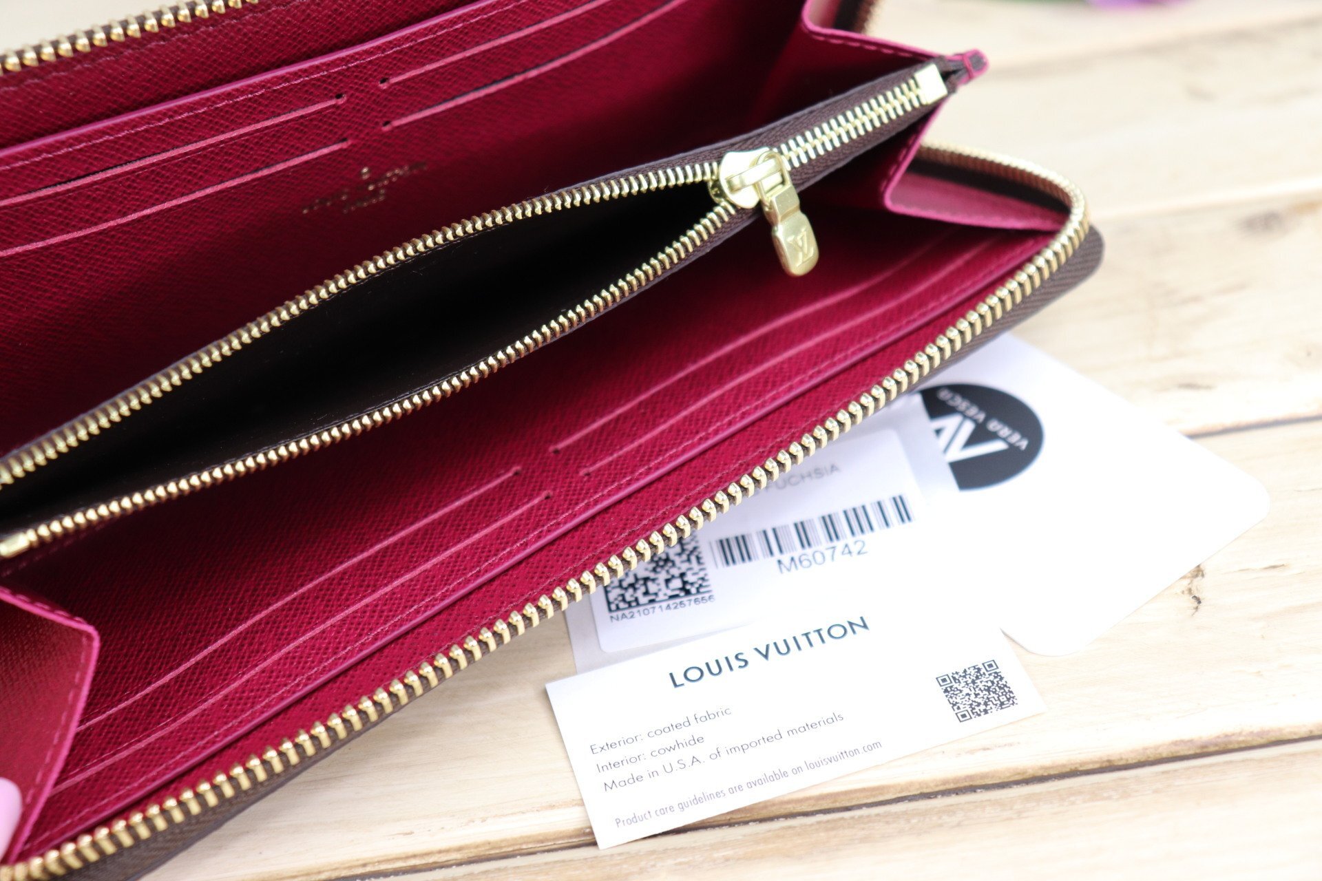 Louis Vuitton Monogram Canvas Portefeiulle Clemence Fuschia Zip Around  Wallet – STYLISHTOP