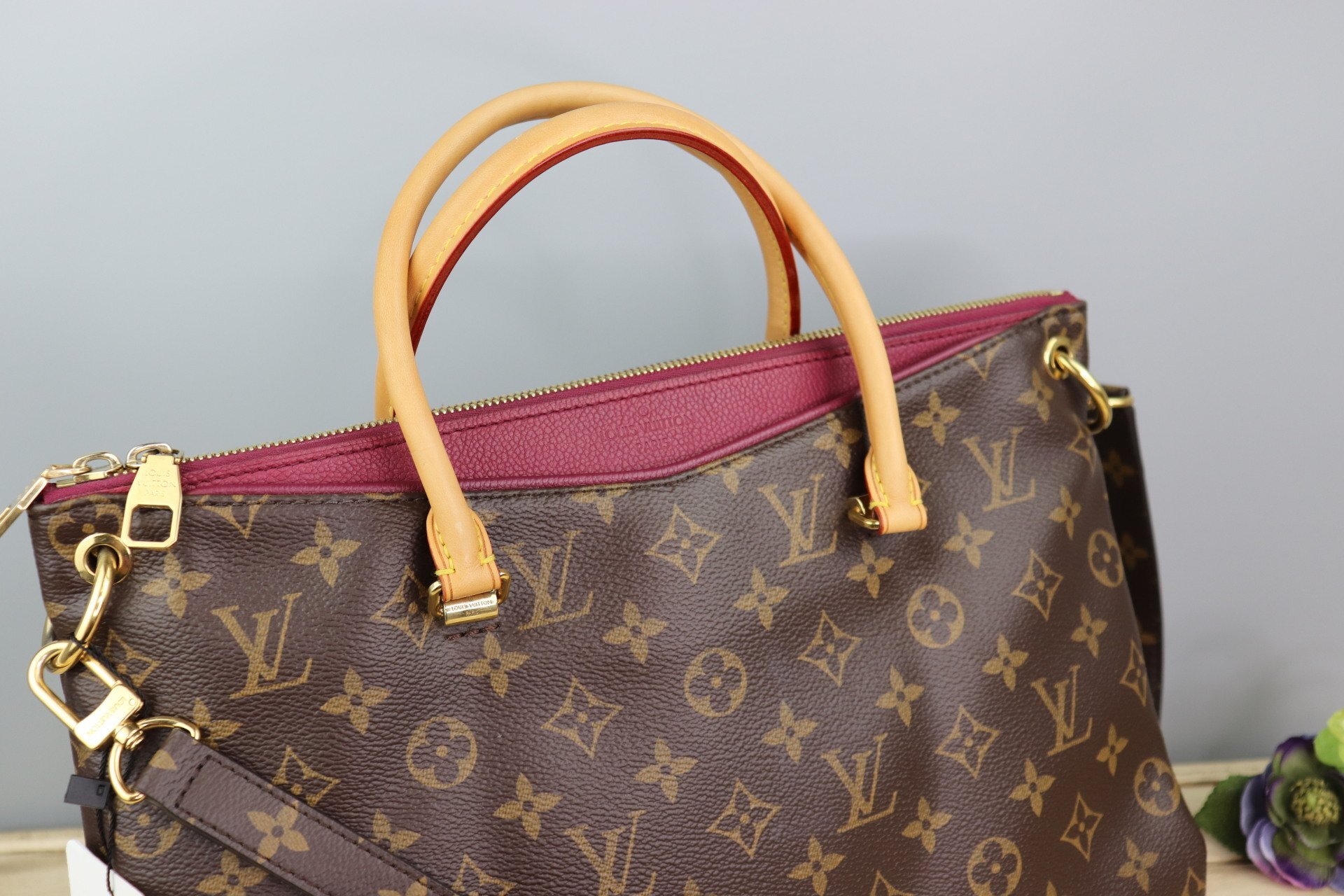 Louis Vuitton Pallas MM Monogram Aurore Leather Tote Shoulder Bag Handbag  Purse