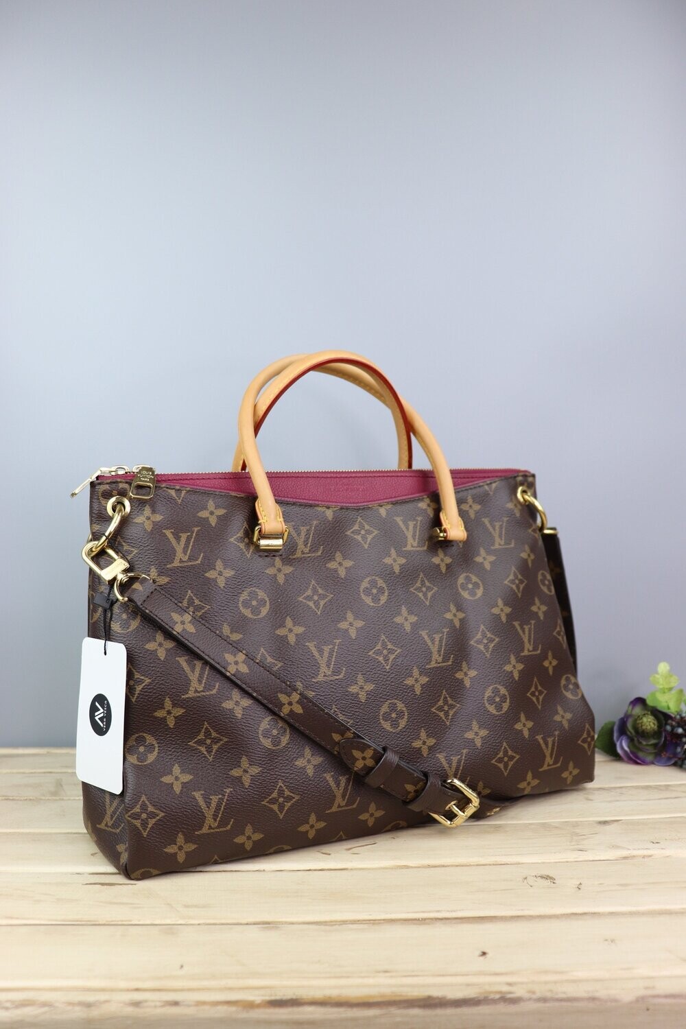 Louis Vuitton Aurore Pallas Chain Bag