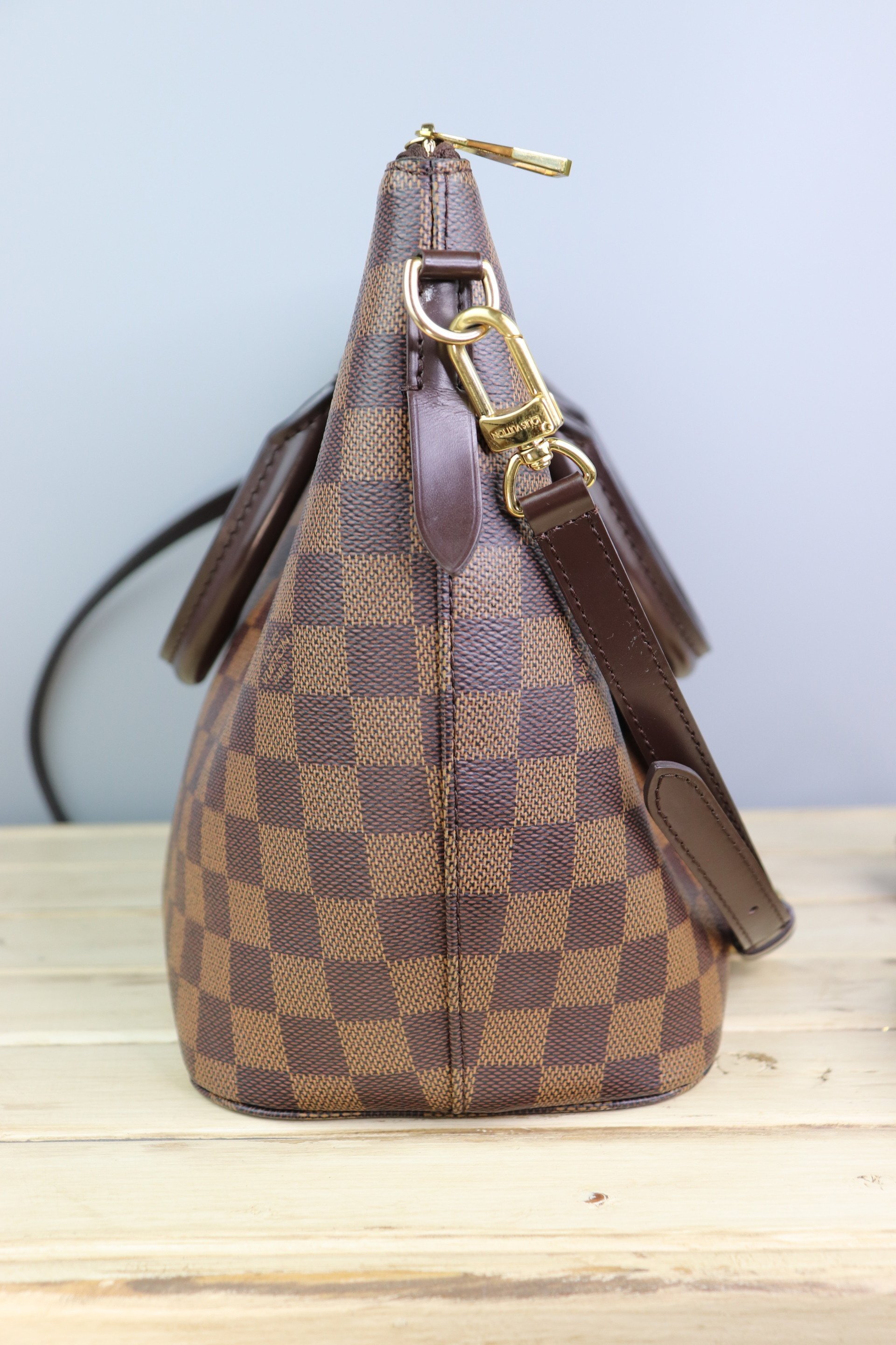 Louis Vuitton, Bags, Louis Vuitton Siena Mm Crossbody Bag New With Box 0  Authentic