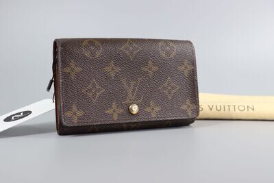 LOUIS VUITTON
Monogram Porte-Monnaie Tresor Wallet LOUIS VUITTON
Monogram Porte-Monnaie Tresor Wallet