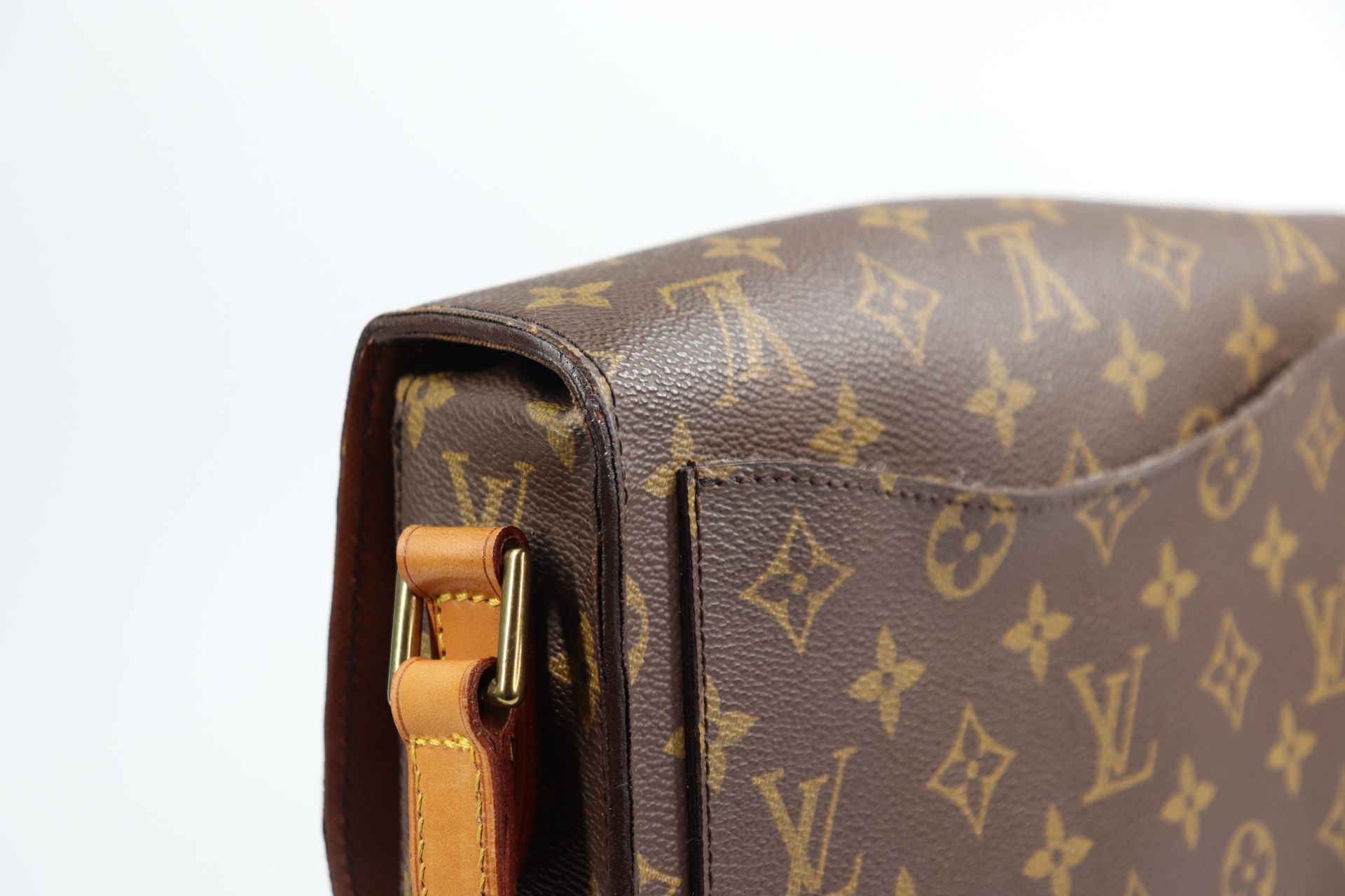 Louis Vuitton Monogram Saint Cloud GM Crossbody Bag 863468