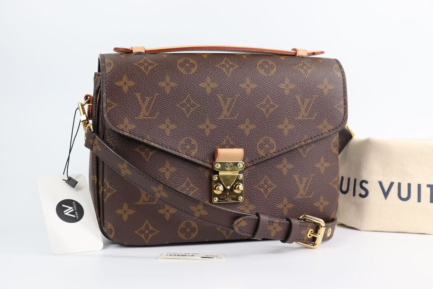 LOUIS VUITTON Monogram Pochette Metis