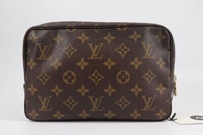 LOUIS VUITTON Monogram Trousse Toilette 23 LOUIS VUITTON Monogram Trousse Toilette 23