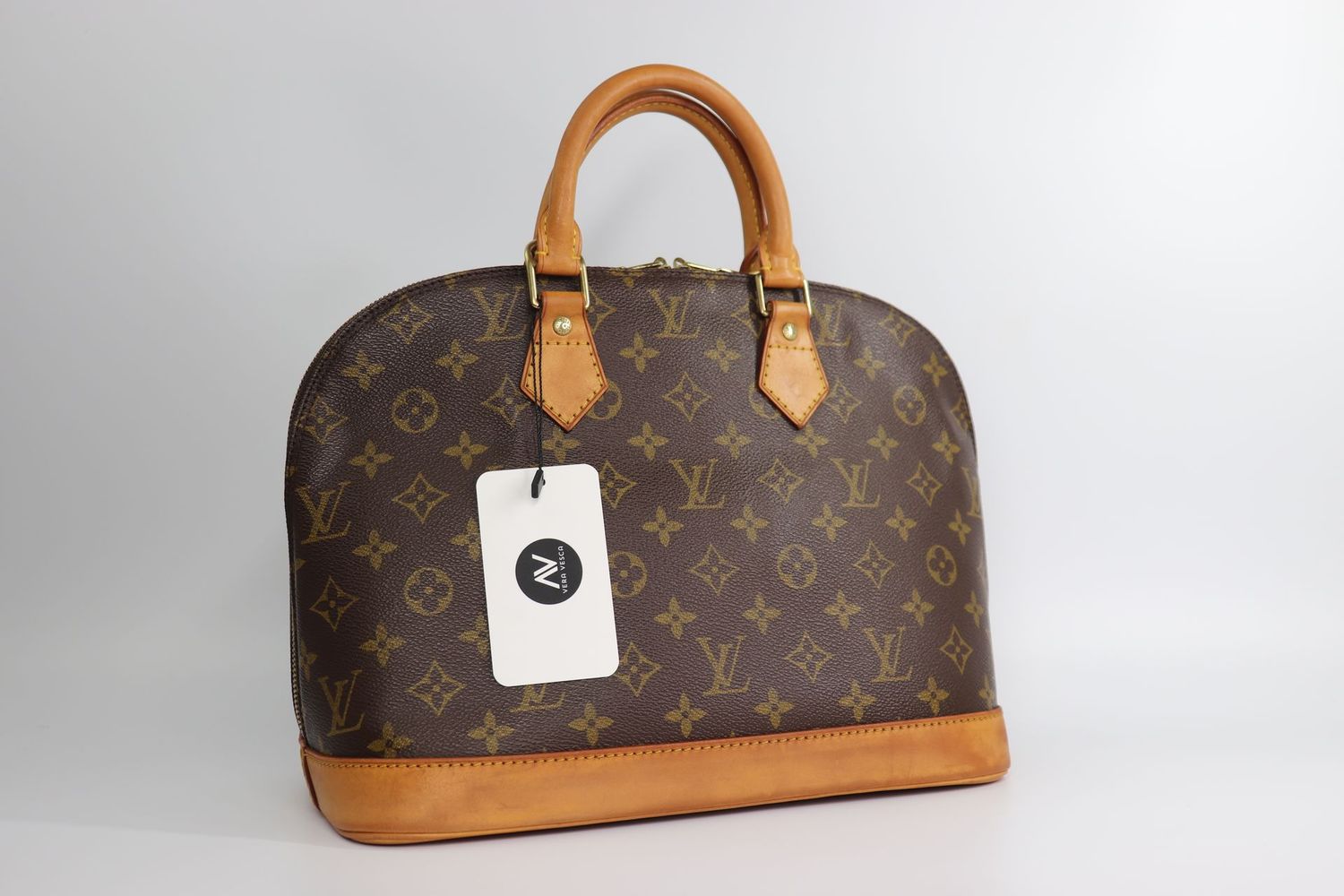 LOUIS VUITTON Monogram Alma PM