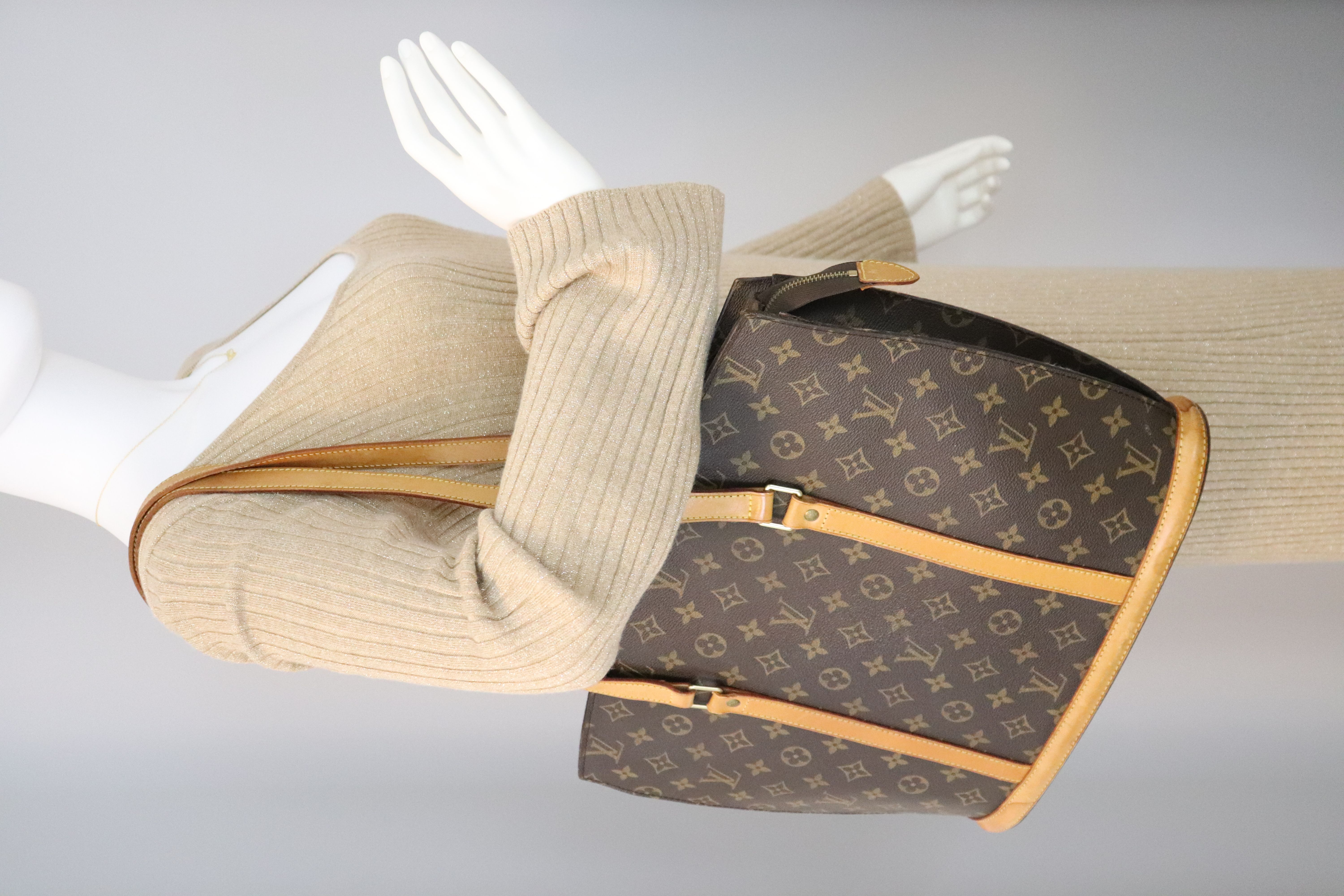 LOUIS VUITTON Monogram Babylone