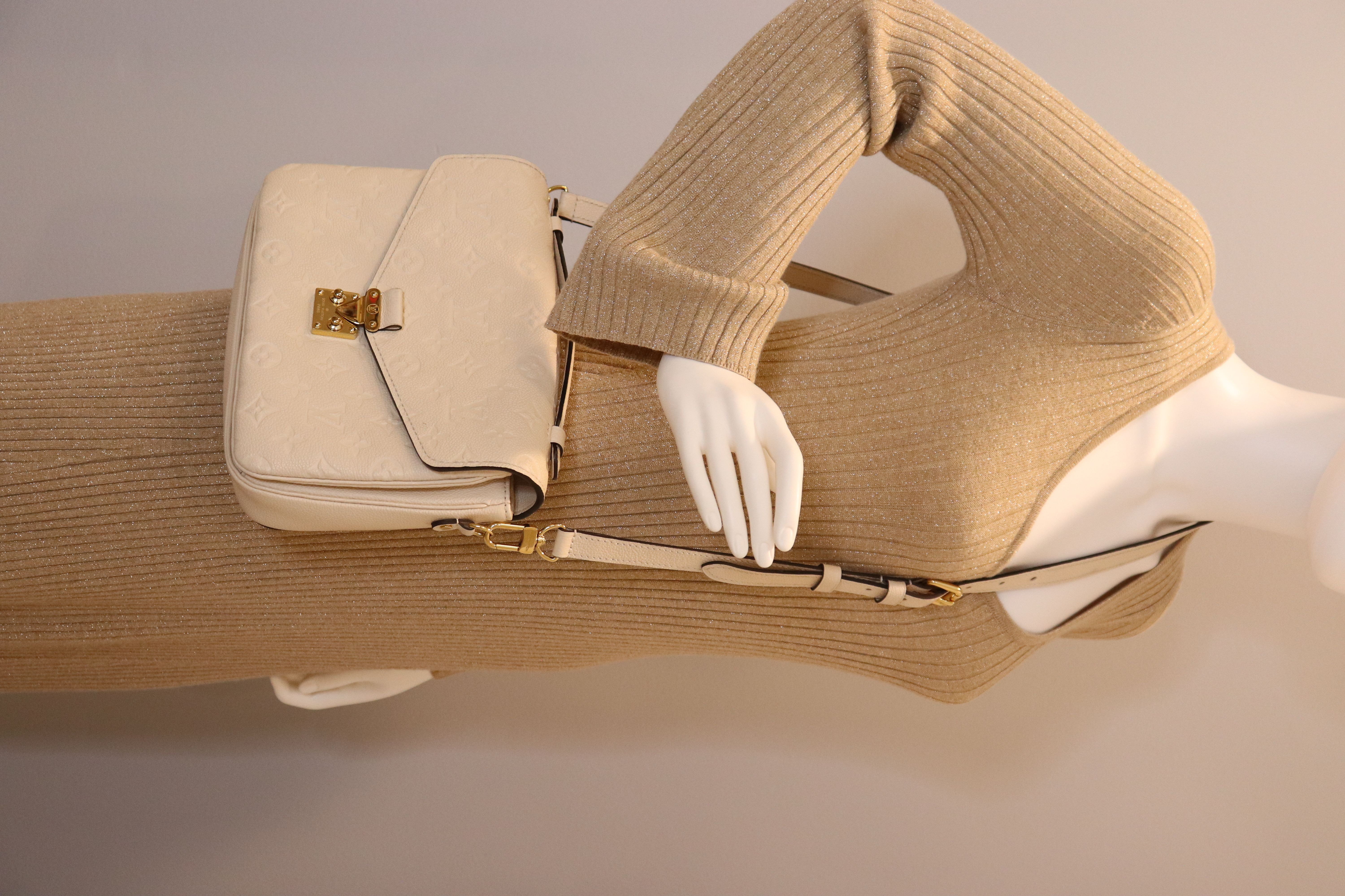 Louis Vuitton Empreinte Pochette Metis Creme