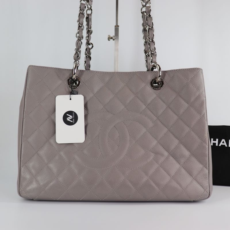 Caviar Quilted Grand Shopping Tote GST Light Grey Caviar Quilted Grand Shopping Tote GST Light Grey