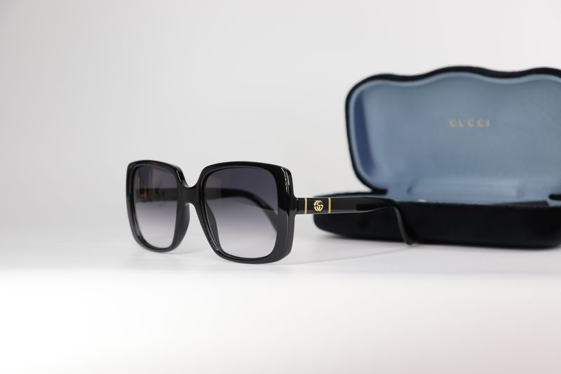 *NEW* Gucci Grey Gradient Square Ladies Sunglasses 56mm