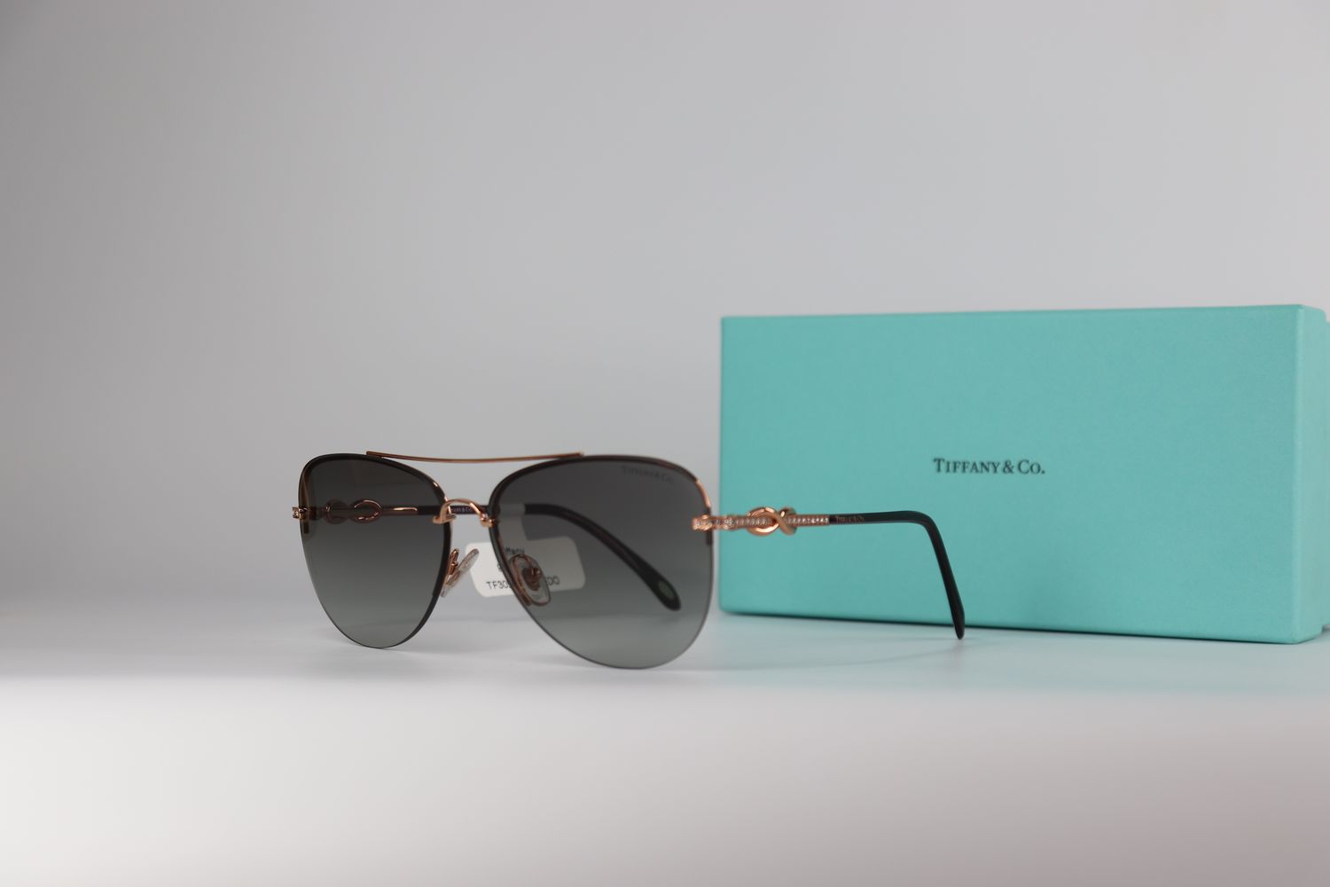*NEW* TIFFANY & Co Infinity Aviator Sunglasses 59mm