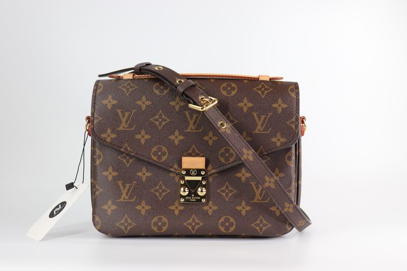 Louis Vuitton Monogram Pochette Metis
