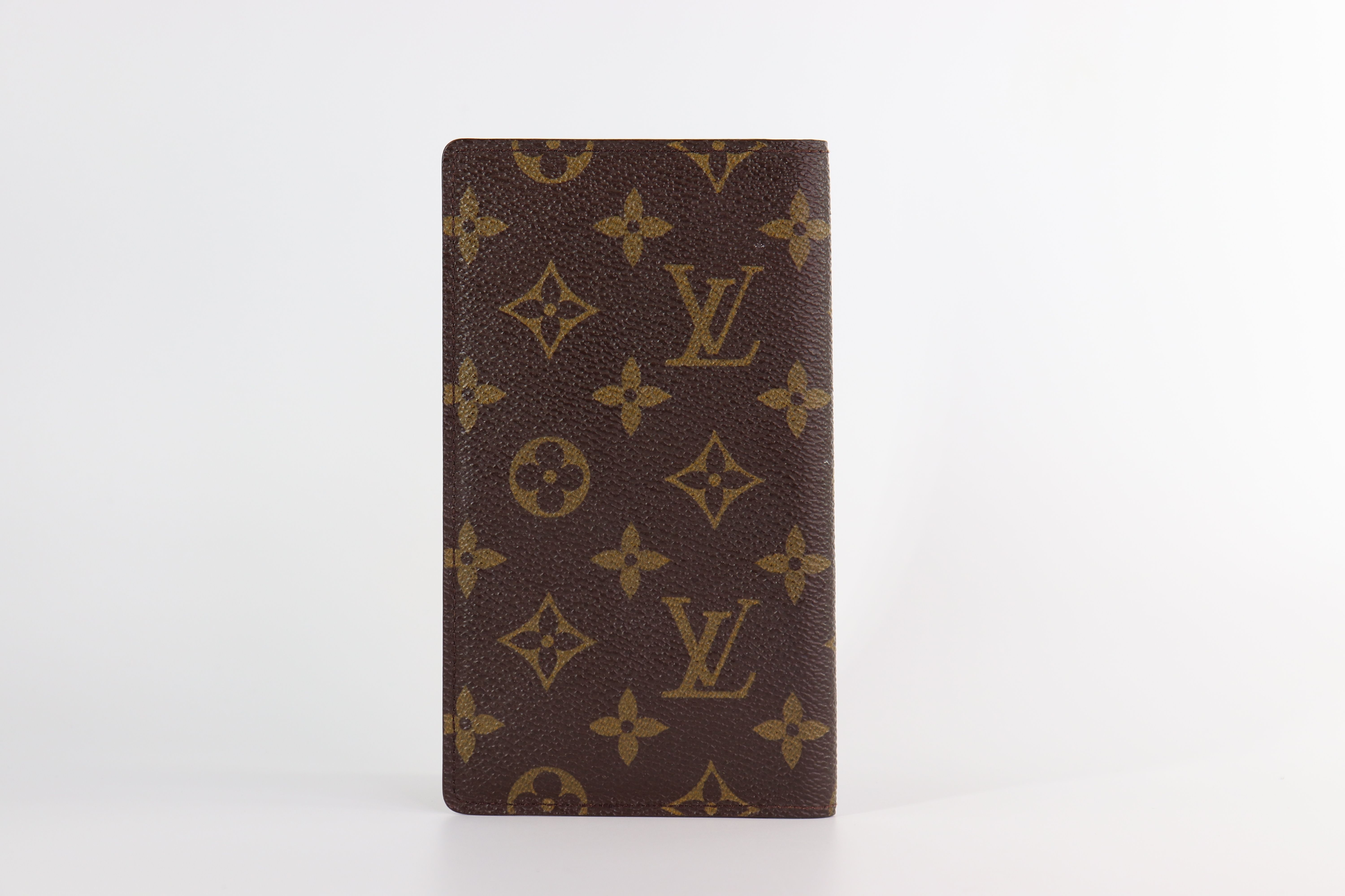 LOUIS VUITTON Monogram Passport Cover