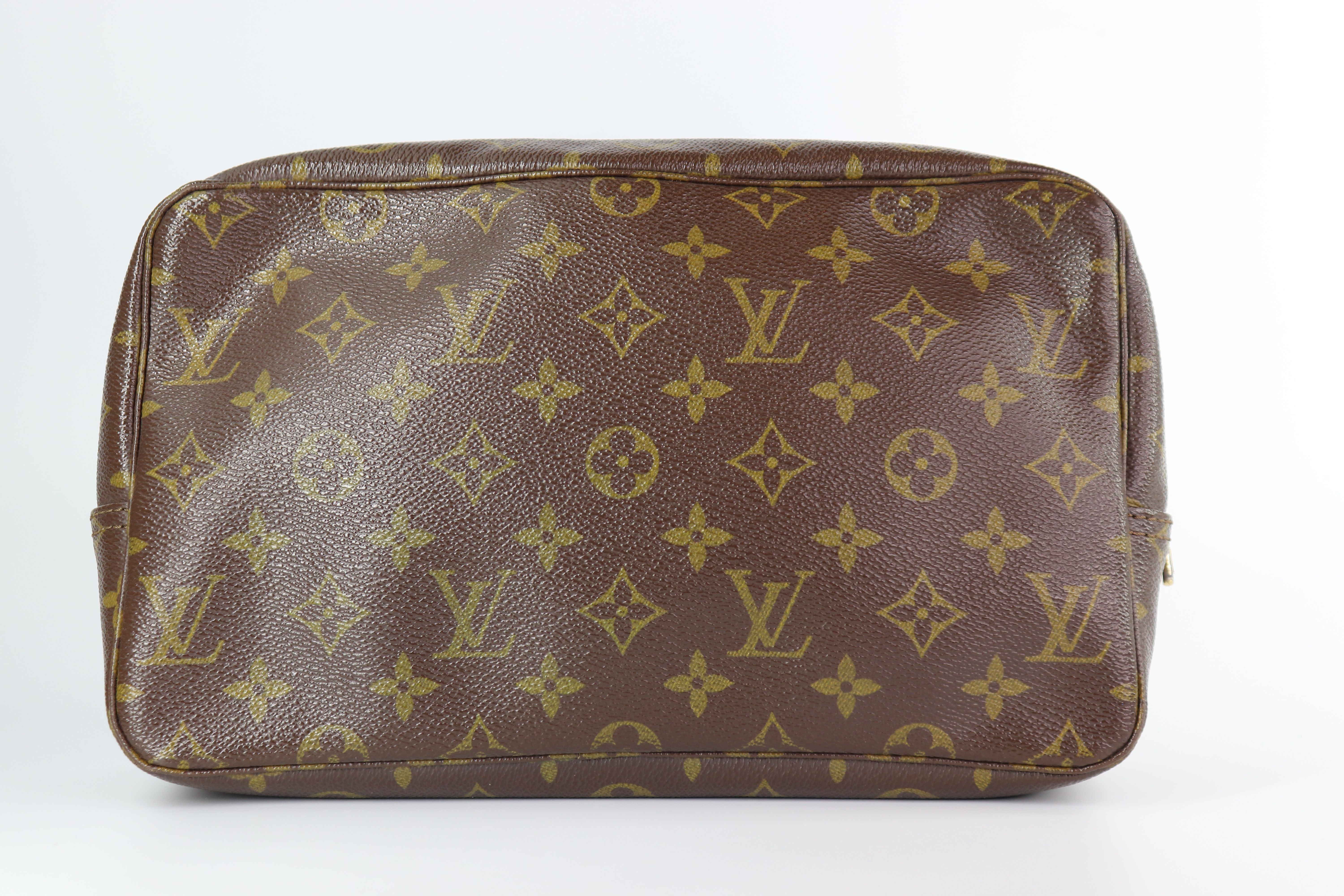 Louis Vuitton Cosmetic Pouch Trousse Toilette 28