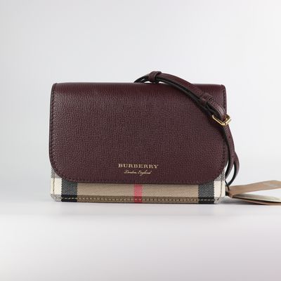 *NEW* Burberry Grained Calfskin House Check Tartan Mix Hampshire Wallet On Chain Burgundy *NEW* Burberry Grained Calfskin House Check Tartan Mix Hampshire Wallet On Chain Burgundy