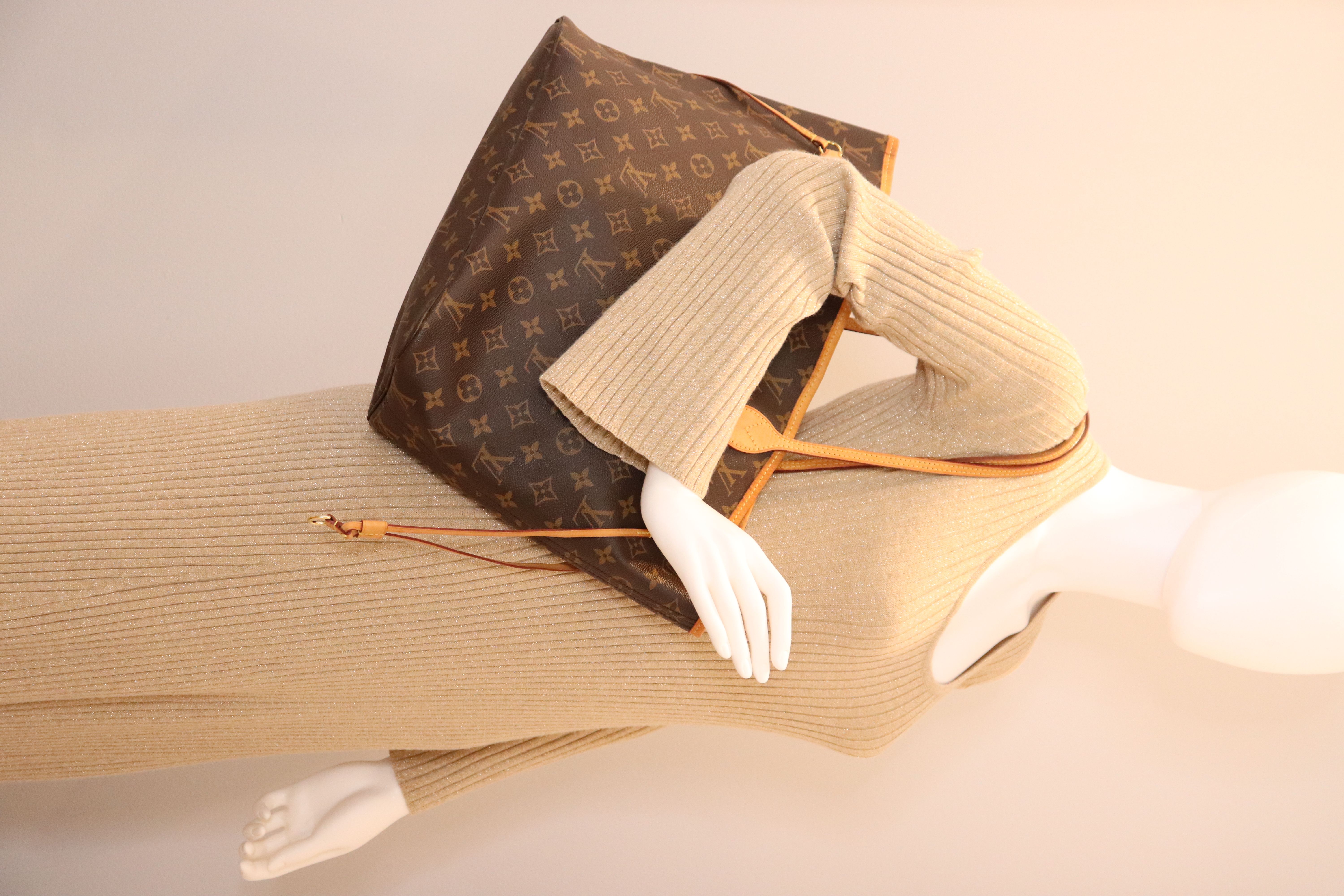 Louis Vuitton Monogram Neo Neverfull MM Pivoine