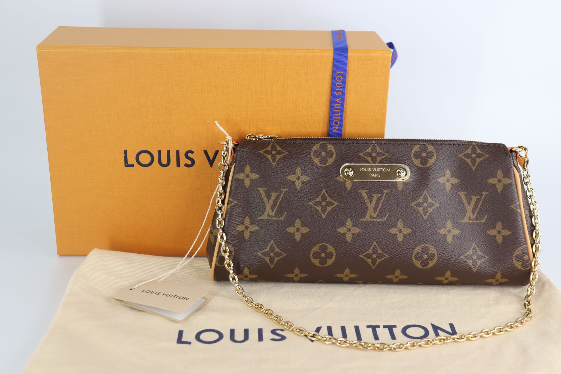 *NEW* Louis Vuitton Monogram Pochette Eva