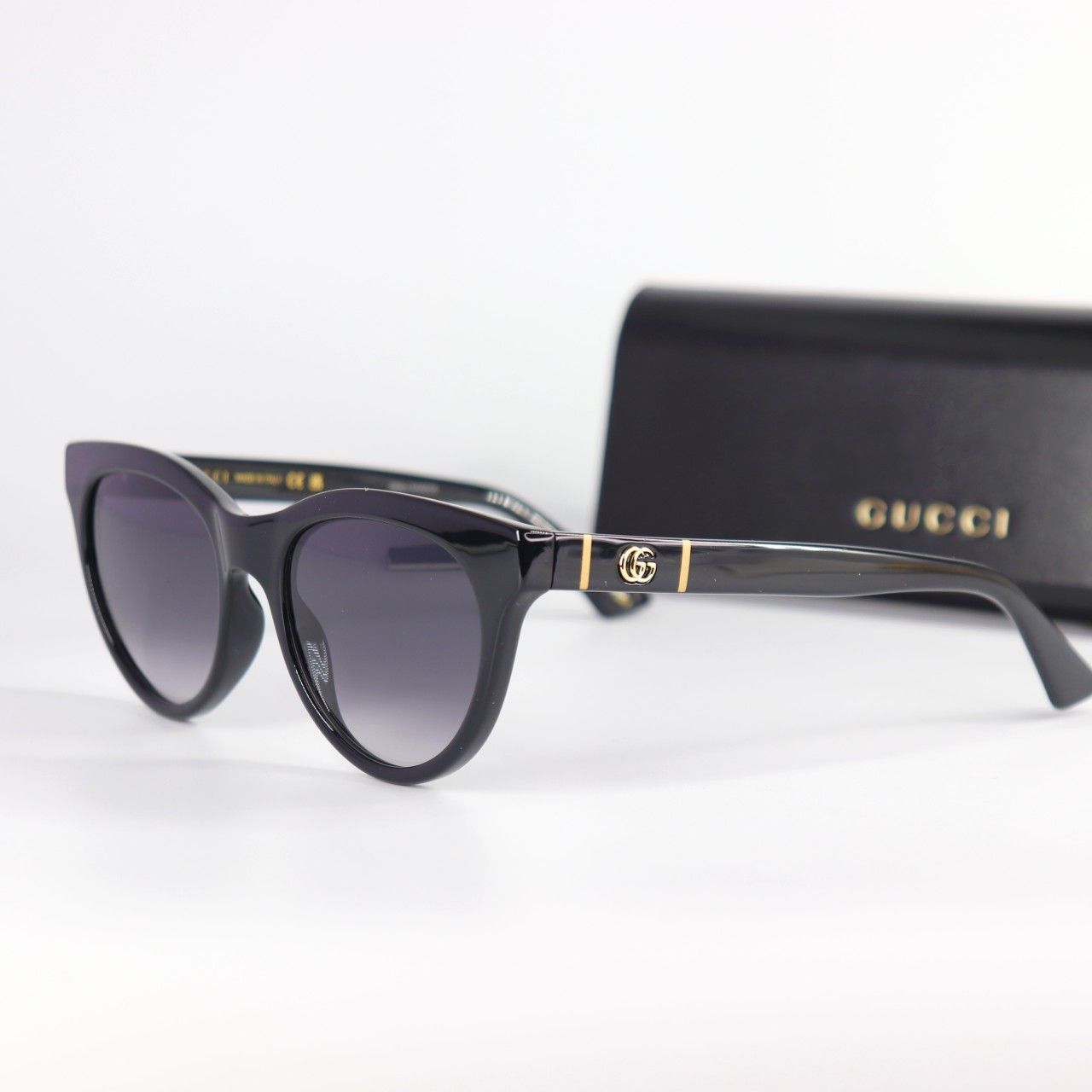*NEW* Gucci Grey Cat Eye Ladies Sunglasses 53mm *NEW* Gucci Grey Cat Eye Ladies Sunglasses 53mm
