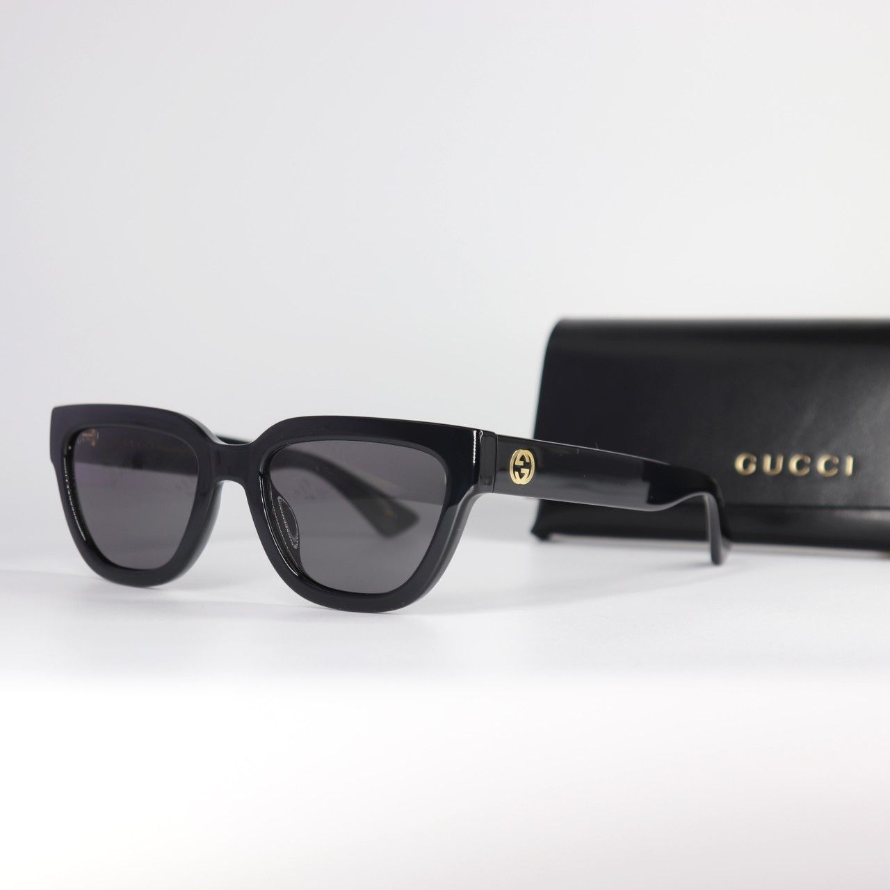 *Gucci* Grey Cat Eye Ladies Sunglasses 54mm *Gucci* Grey Cat Eye Ladies Sunglasses 54mm
