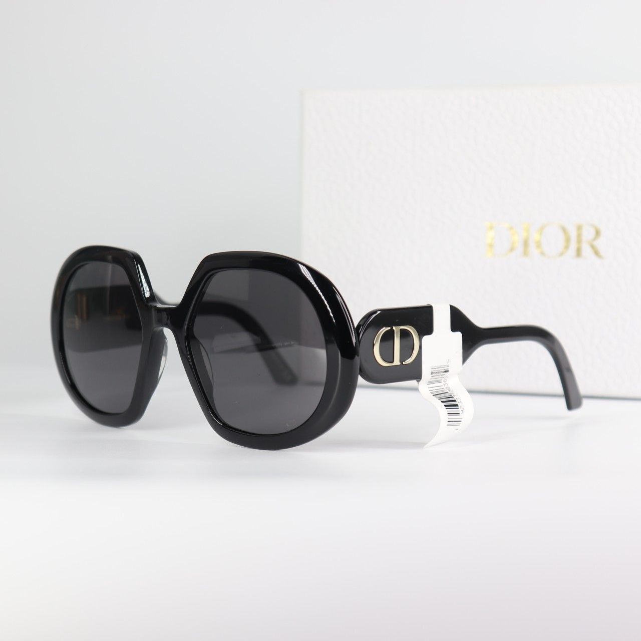*NEW* Dior women's Bobby Round Sunglasses 56mm