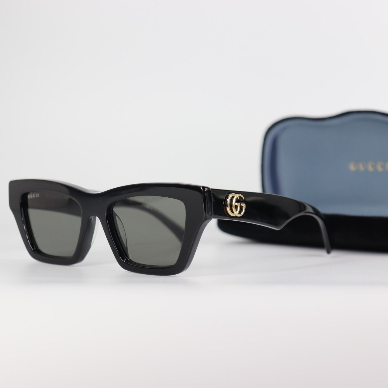 *NEW* Gucci Grey Cat Eye Ladies Sunglasses 53mm *NEW* Gucci Grey Cat Eye Ladies Sunglasses 53mm