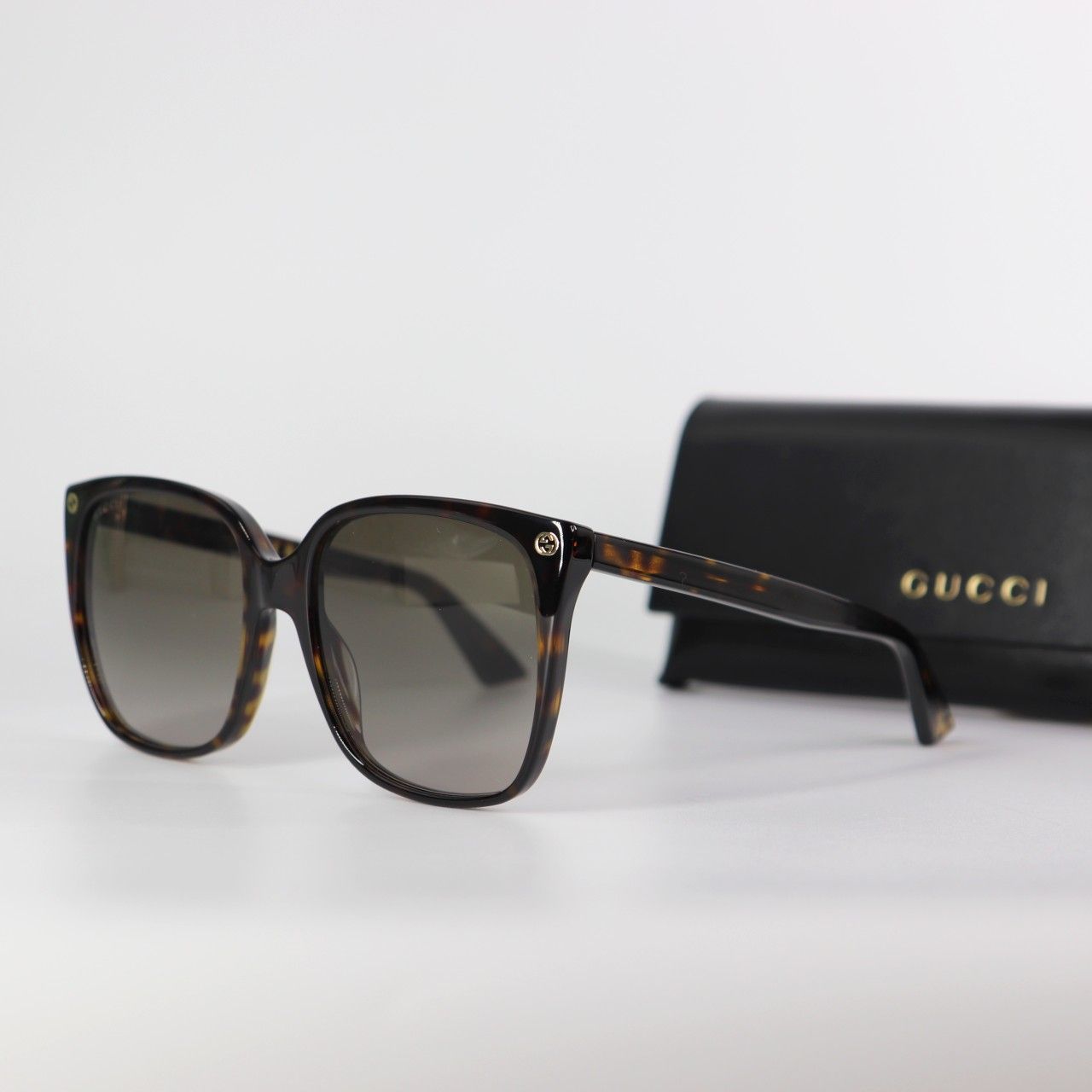 *NEW* Gucci Brown Gradient Cat Eye Ladies Sunglasses 57mm *NEW* Gucci Brown Gradient Cat Eye Ladies Sunglasses 57mm